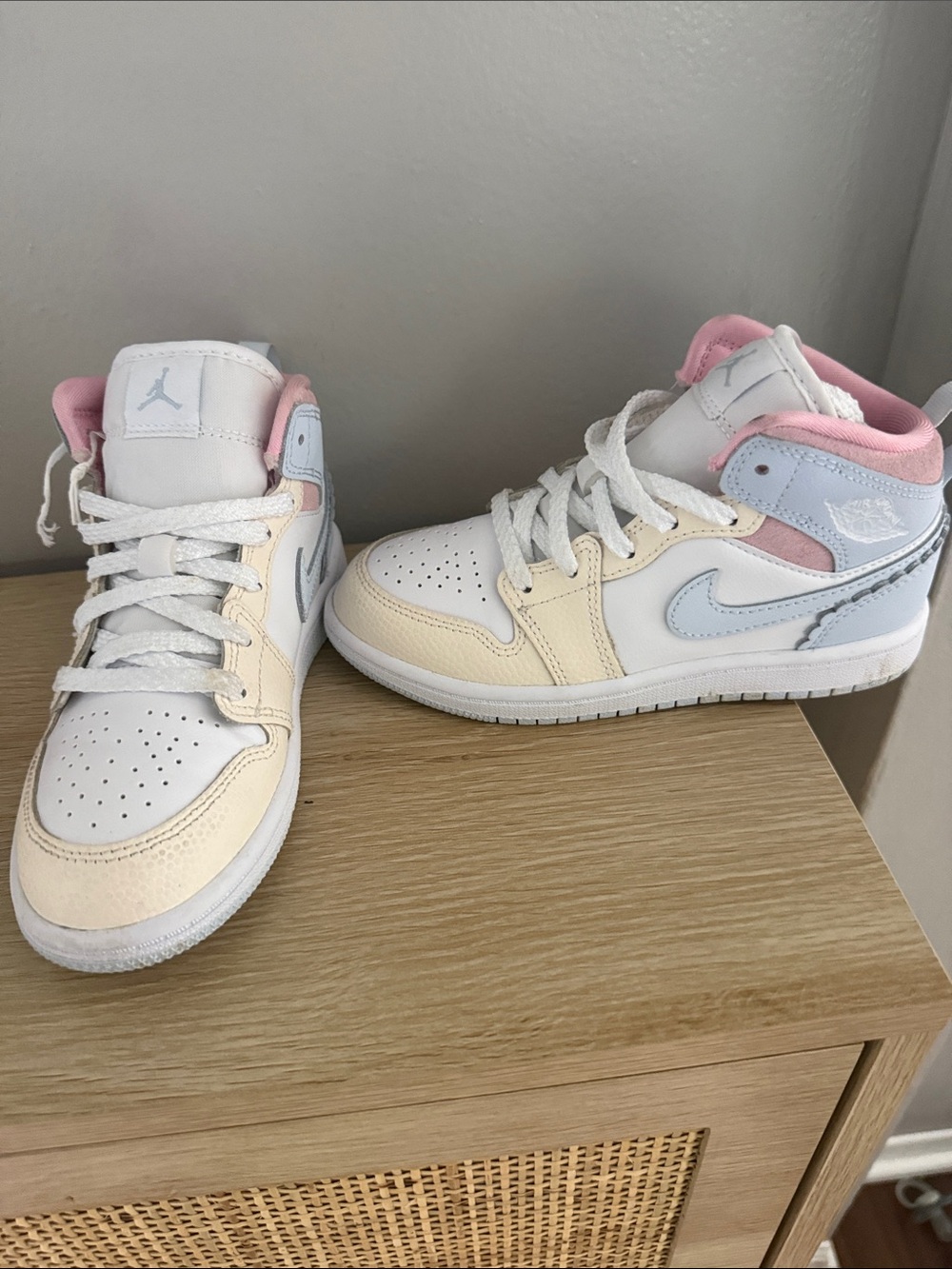 Kids Mid-Top Sneakers in White, Cream & Pink